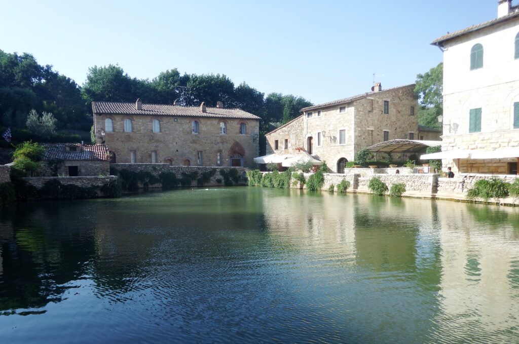 Bagno Vignoni, Piazza delle Sorgenti.