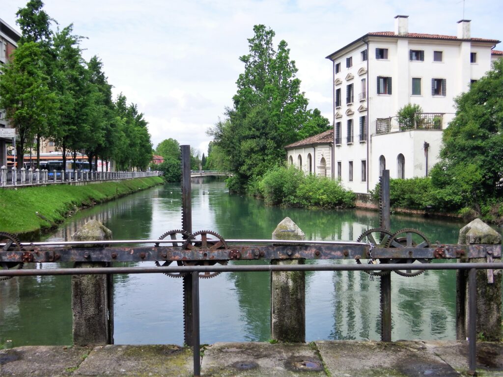 Treviso, veduta sul Sile dal Ponte di San Martino.
