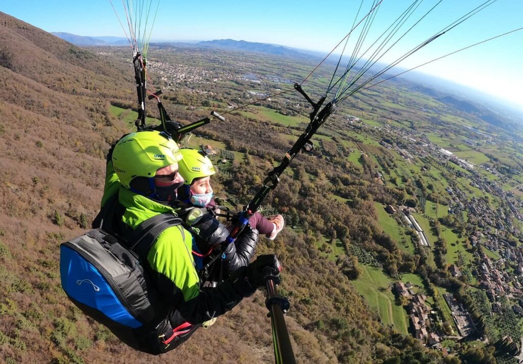 Monte Grappa (Tv), volo in tandem.