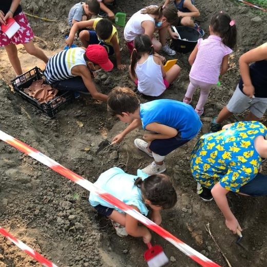 Bibbiena: un laboratorio didattico organizzato dal Museo Archeologico del Casentino.