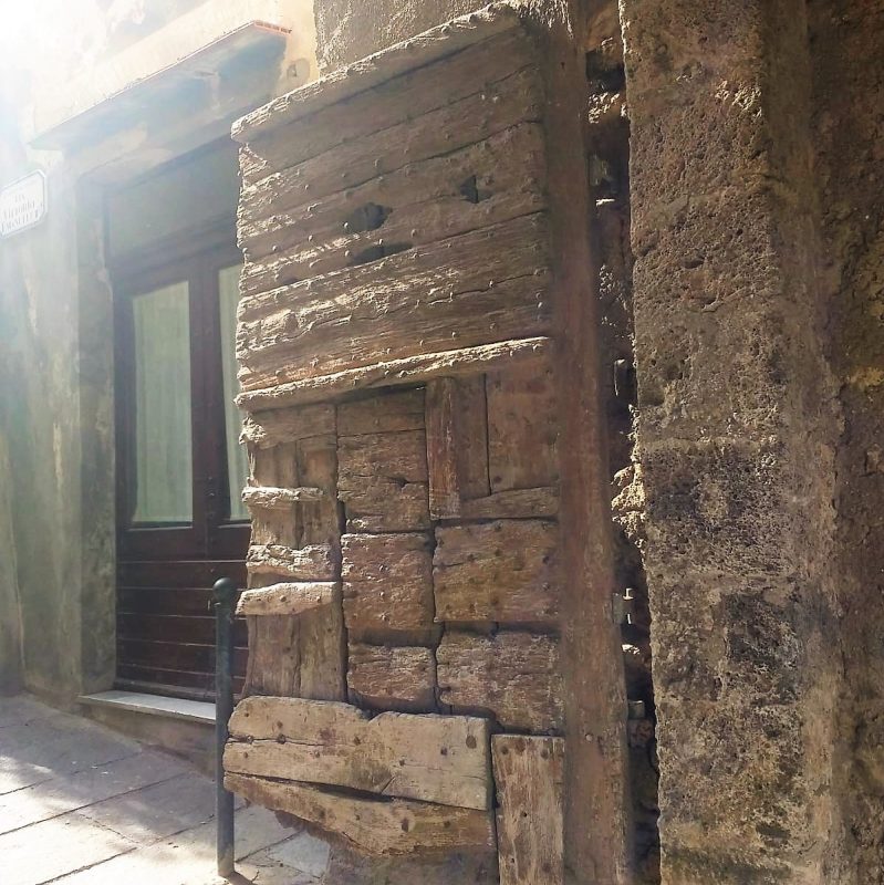 Capalbio porta originale