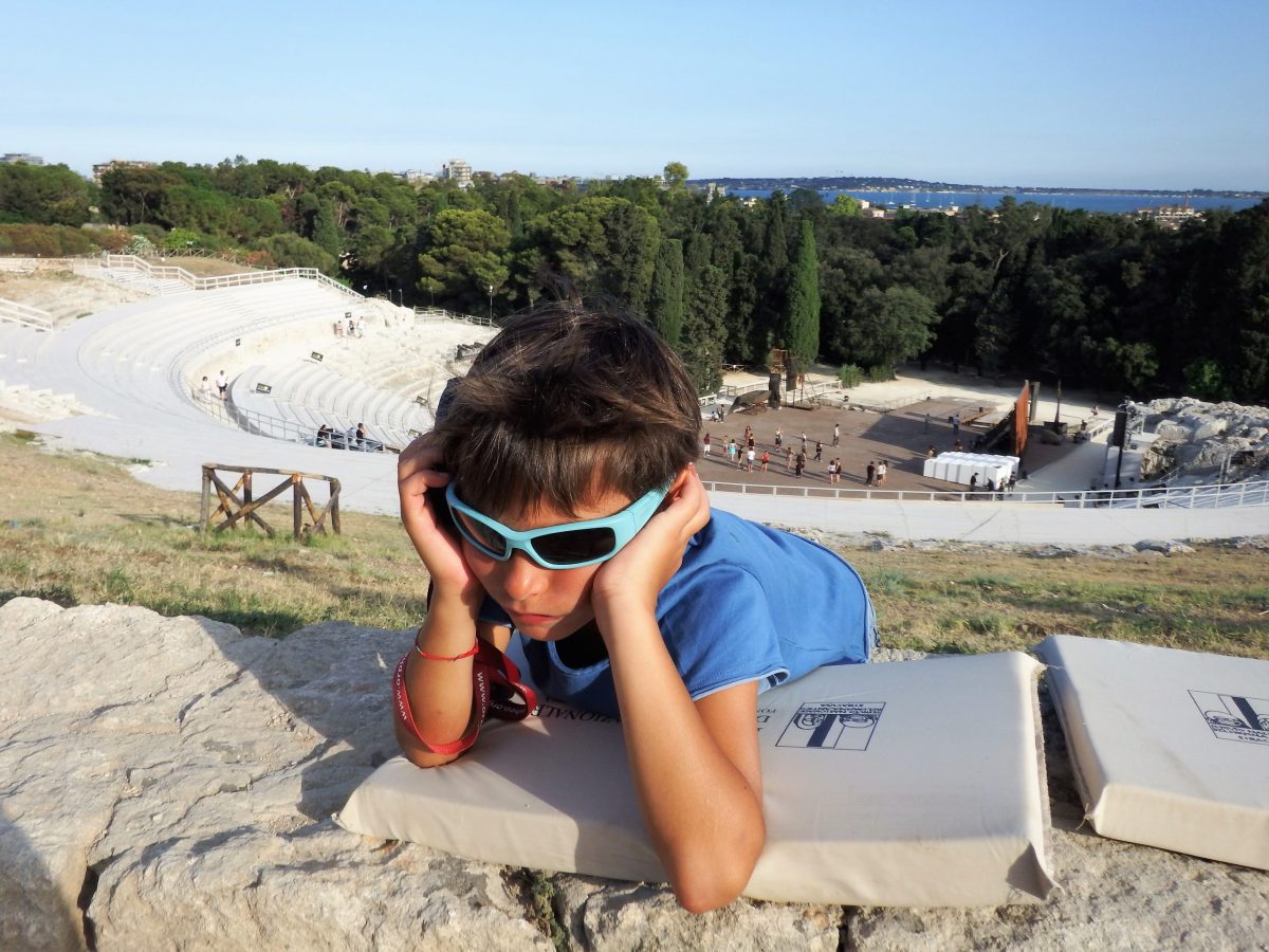 Siracusa con bambini Parco della Neapolis teatro greco