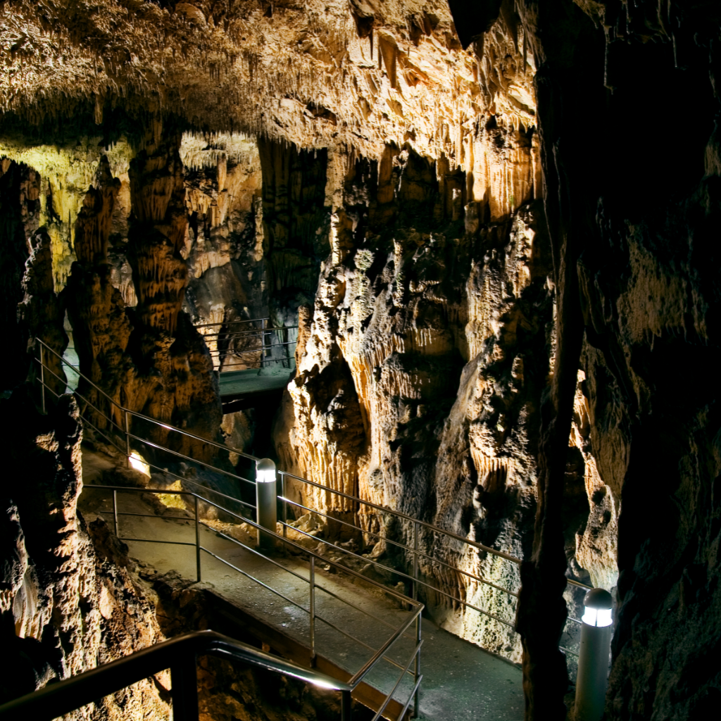Croazia Krk Grotta di Biserujka