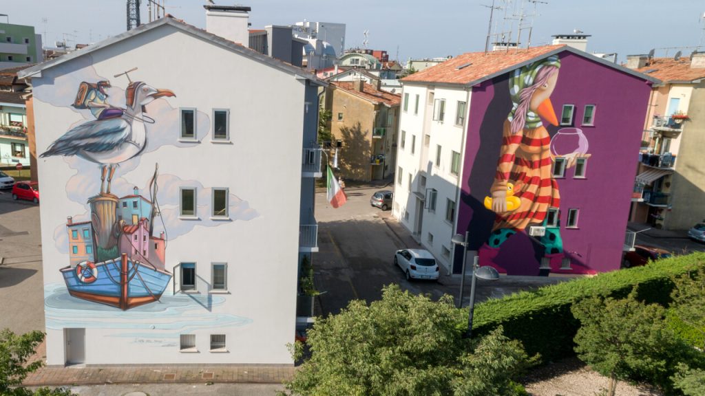 Caorle Street Art -Alessandra carloni (sx) e Tony Gallo (dx)_ph credit Manuel Bressan-2