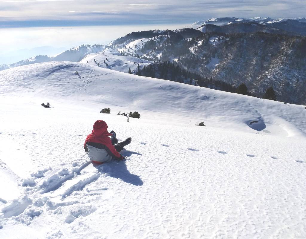 sulla neve senza sciare bambini veneto pian delle femene