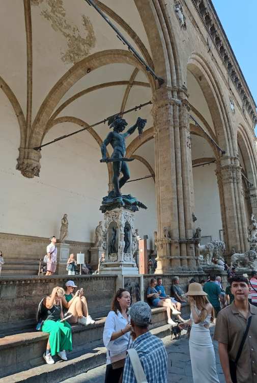 Firenze casa vedere con bambini Piazza Signoria Loggia Lanzi