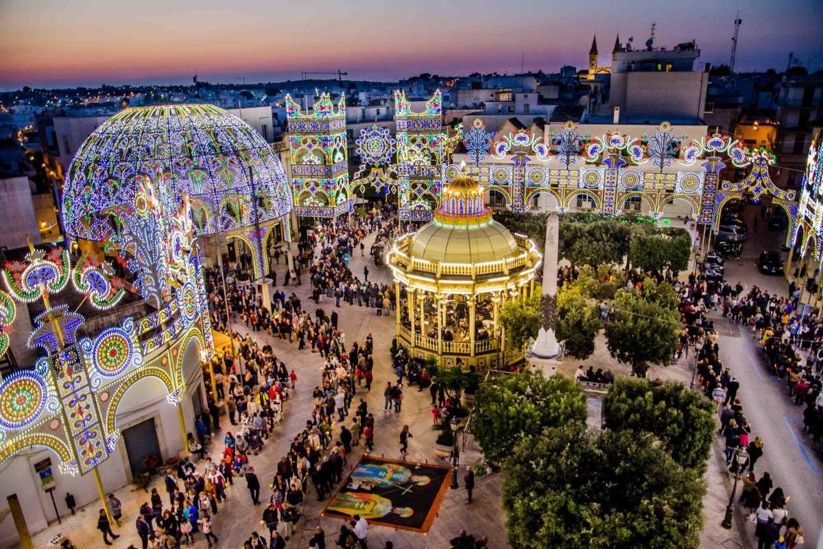 luminarie Puglia Pulsano Faniuolo Light Emotion.jpg