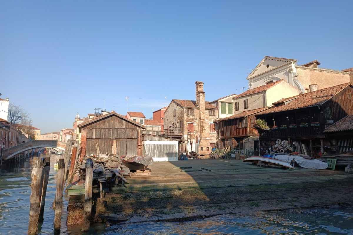 Venezia guida curiosità squero di san trovaso